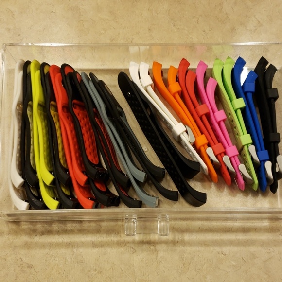 Fitbit Charge 2 Fitness Tracker Bundle Lot With Accessories🏃‍♀️ - Picture 5 of 6